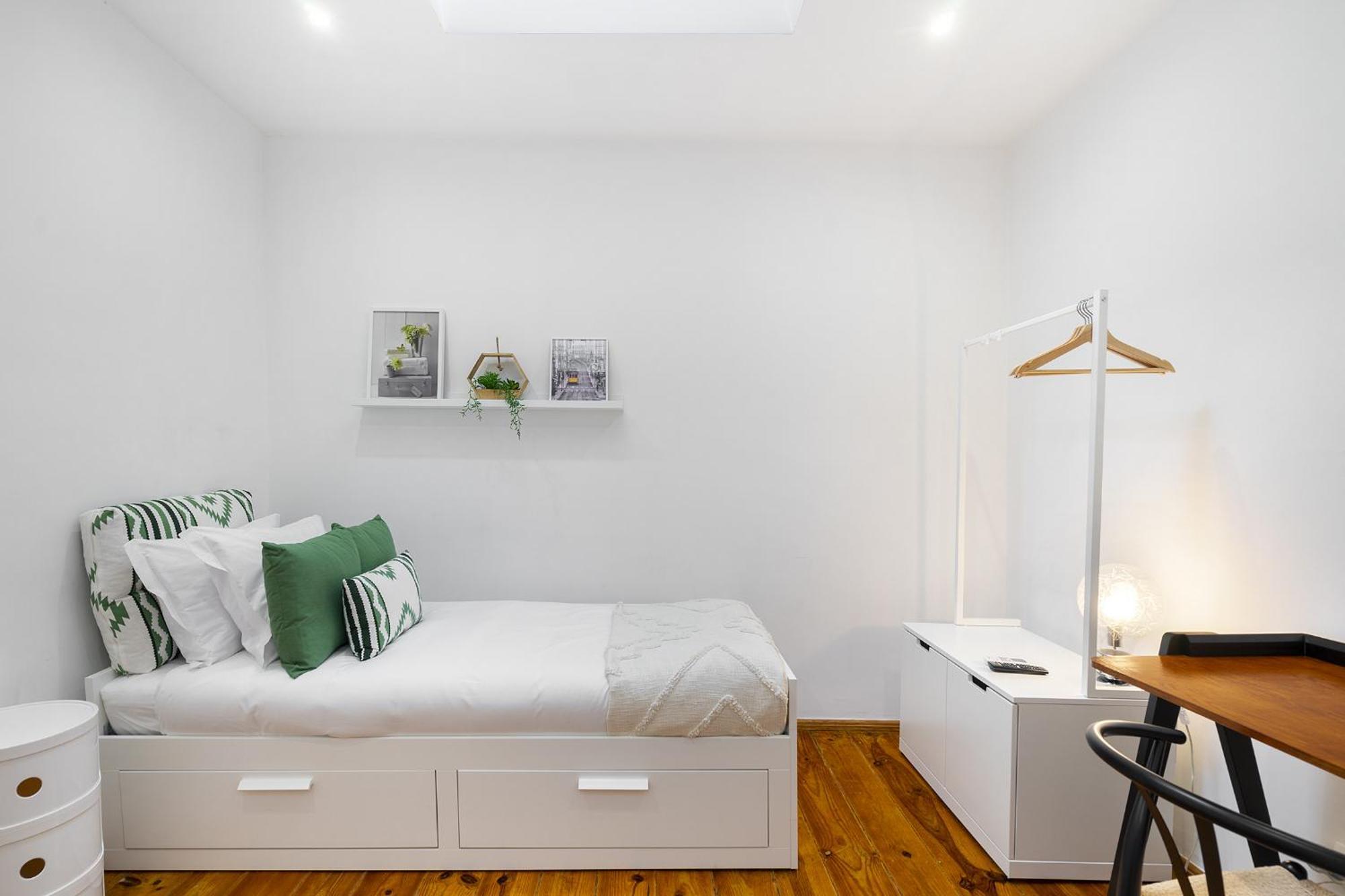 Whome Urban Tech Retreat, Modern Hubs For Remote Living Лісабон Екстер'єр фото